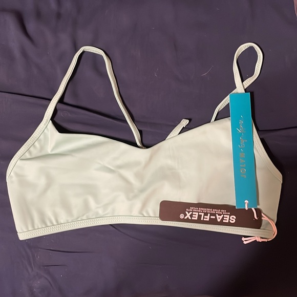 Jolyn Clothing Hikari top - Picture 3 of 5